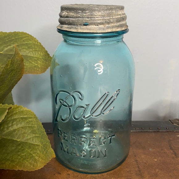 . Antique "Perfect Mason" Blue Sloop Shoulder Masons Ball Jar With Zinc Tin Lid - Picture 2 of 8